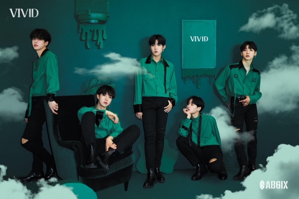 사진=AB6IX 공식SNS