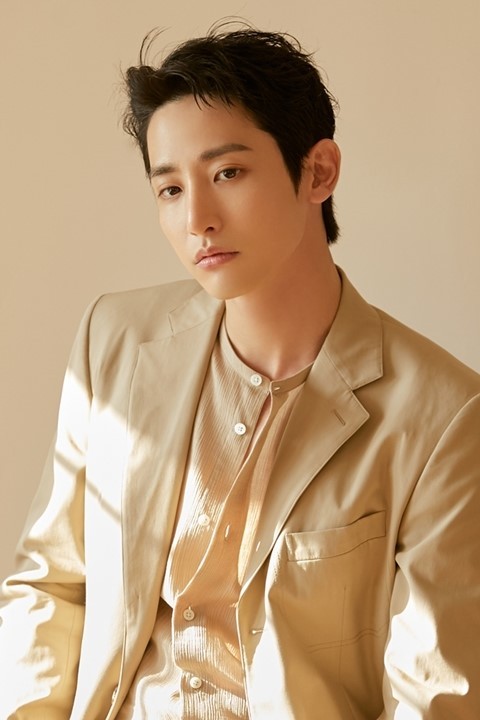 배우 이수혁