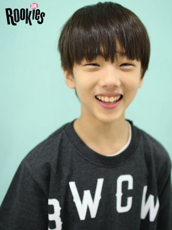 SM 루키즈 '지성' 프로필