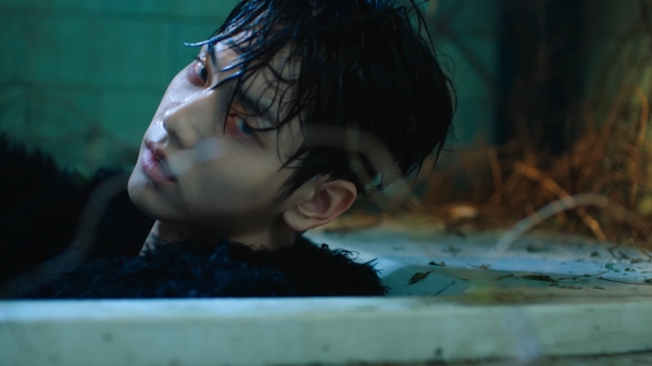 'Good Boy Gone Bad' 공식 티저